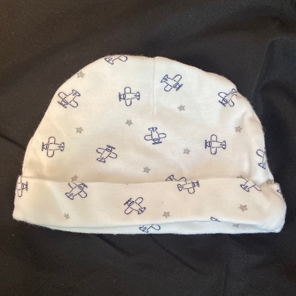 3 months white with navy blue airplanes and stars